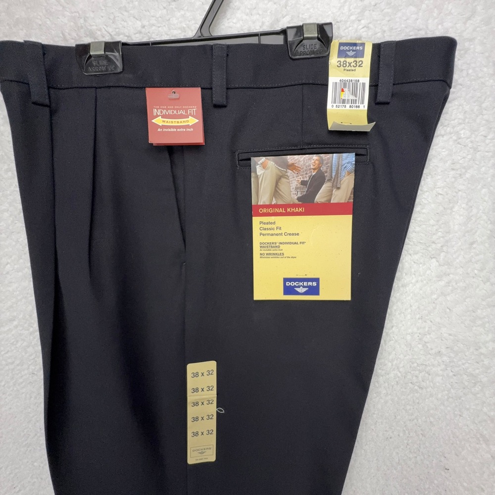 Vintage Dockers Mens 38x32 Black Original Khaki Classic Fit Pleated Pants NWT